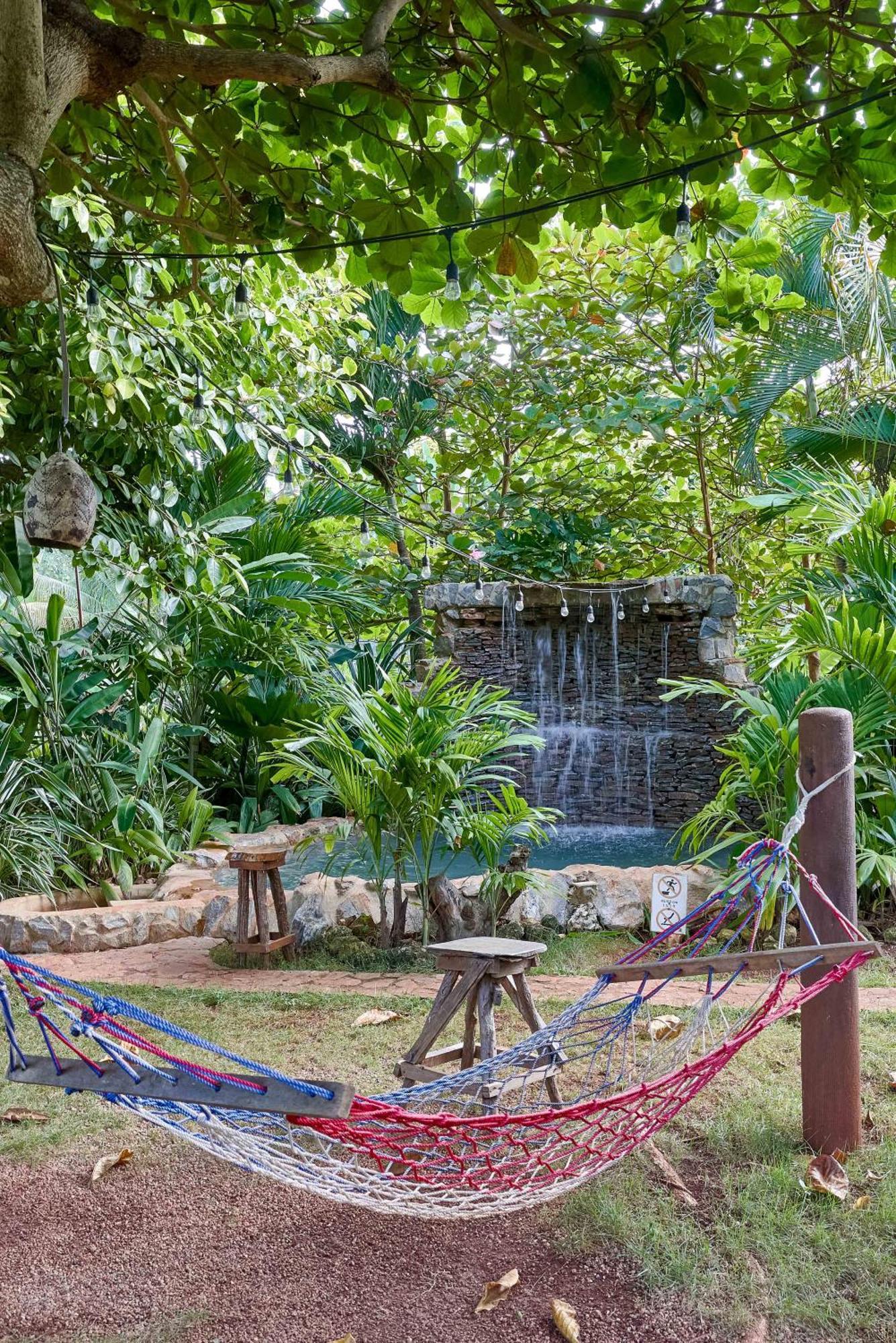 Chalet Tropical Hotel & Restaurant-Pizzeria Las Galeras Ngoại thất bức ảnh